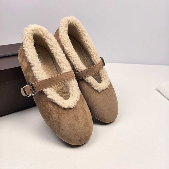 Alaïa Merino Shearling Ballet-Style Mary Jane Flats - Picture 5 of 8